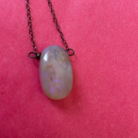 Fire opal necklace crystal, lavender opal gemstone necklace - Picture 3 of 8